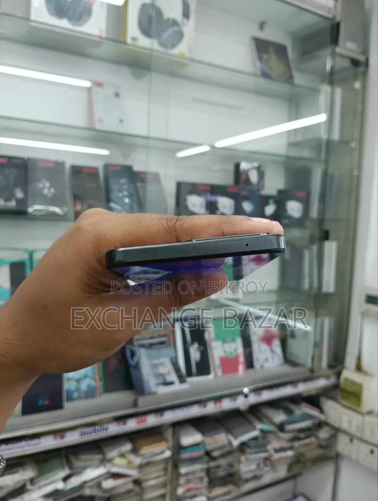 ভিভো ওয়াই২০০ ২৫৬ জিবি ব্ল্যাক