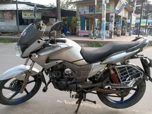 হিরো হাংক ২০১৩ সিলভার