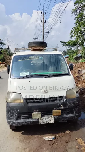 টয়োটা এস৪০ বিক্রি