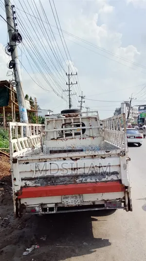 টয়োটা এস৪০ বিক্রি