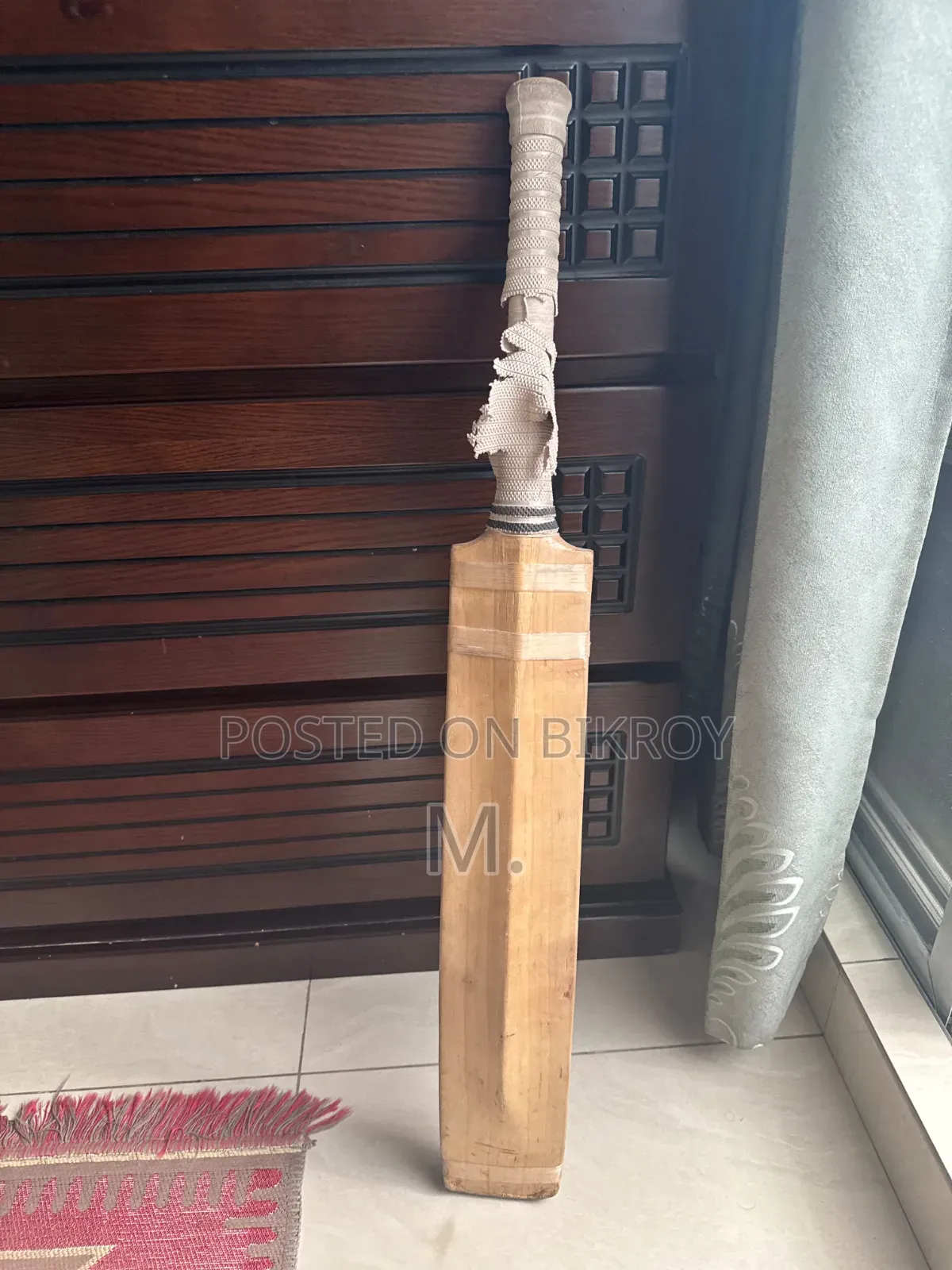 এএনএম ক্রিকেট ব্যাট এবং জুতো