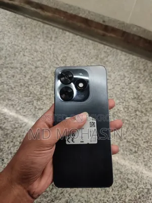 নতুন টেকনো স্পার্ক ২০সি ১২৮ জিবি কালো