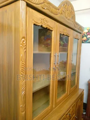 ওয়াল শোকেস