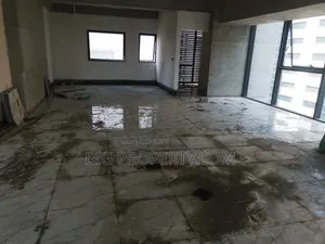 ভাড়ার জন্য বাণিজ্যিক স্পেস