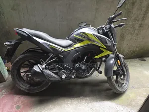 হোন্ডা হর্নেট ২০১৮ গ্রে