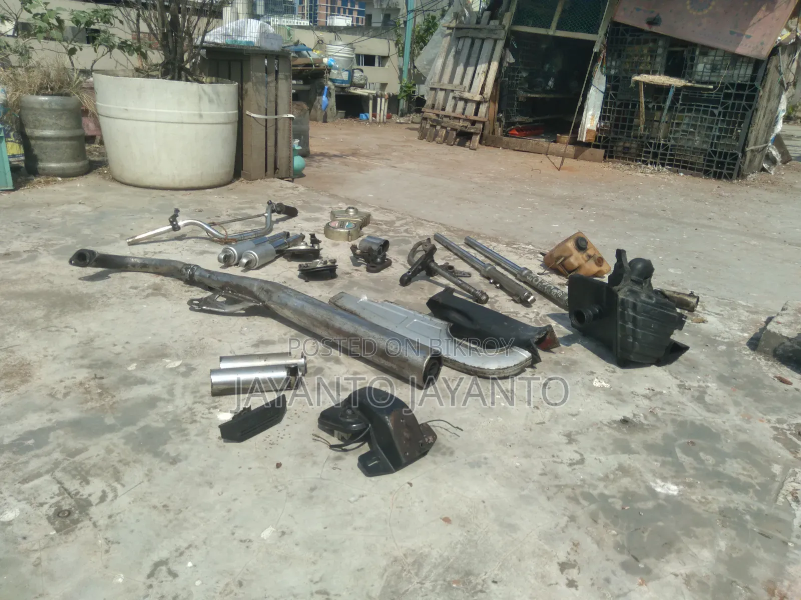Honda 1988 Silver parts sell