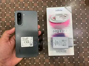 নতুন ইনফিনিক্স হট ৭০ ১২৮ জিবি ব্ল্যাক