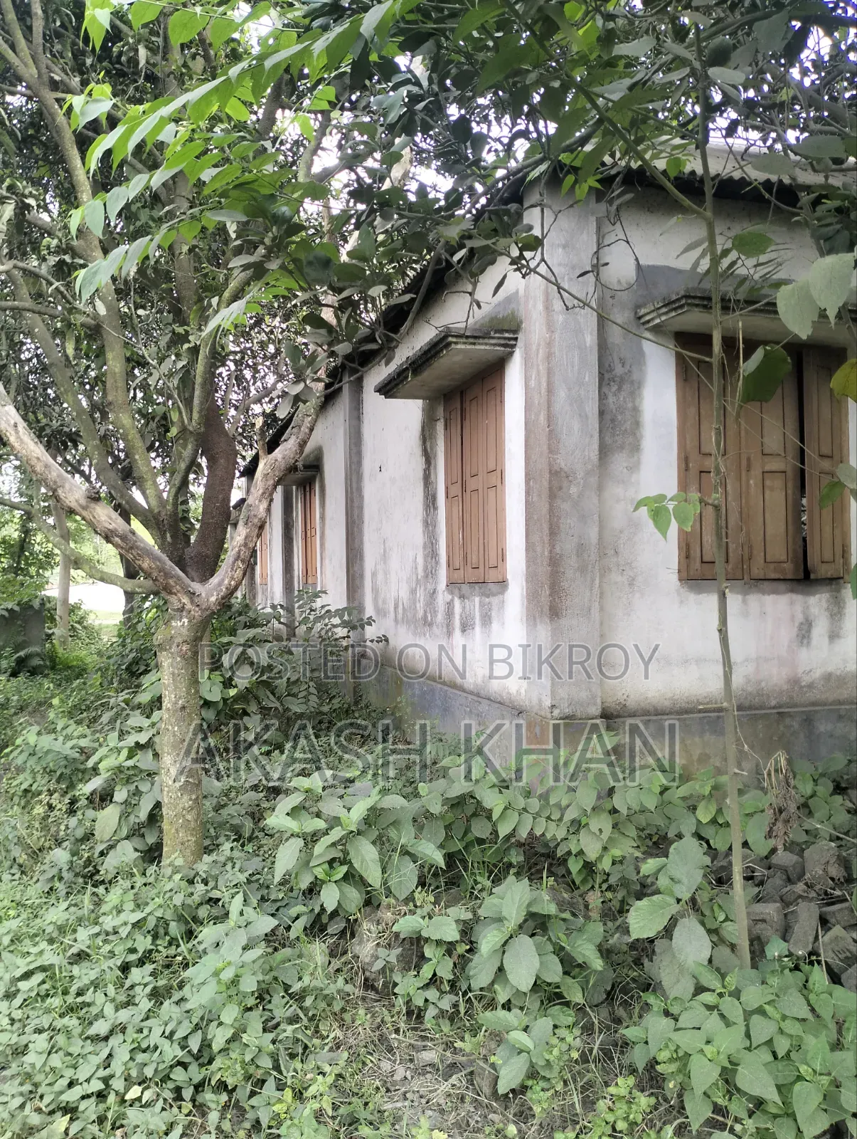 কুষ্টিয়া সদরে ৪ বেডরুমের বাড়ি বিক্রির জন্য