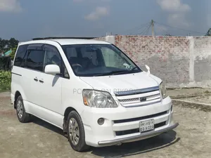 Toyota Noah 2007 White