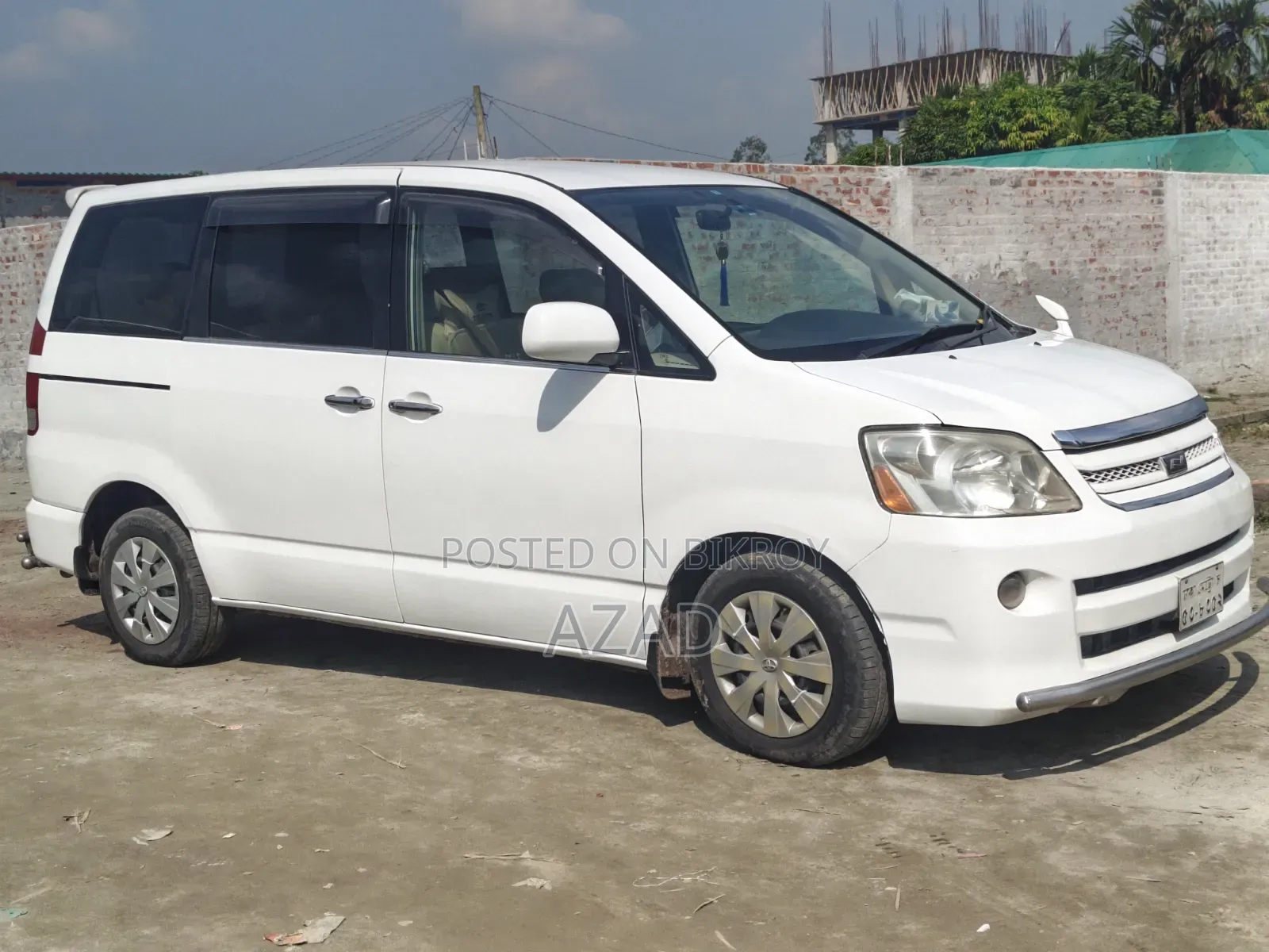 Toyota Noah 2007 White