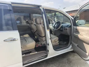 Toyota Noah 2007 White