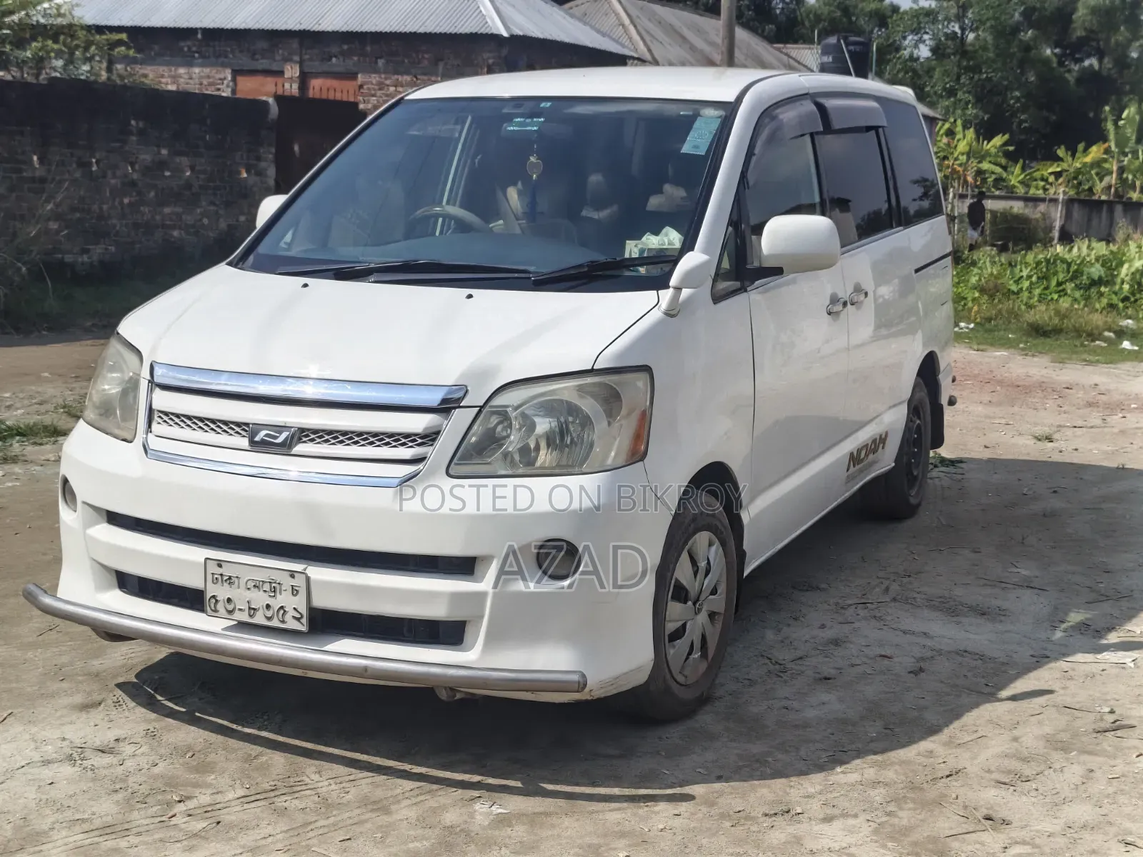 Toyota Noah 2007 White