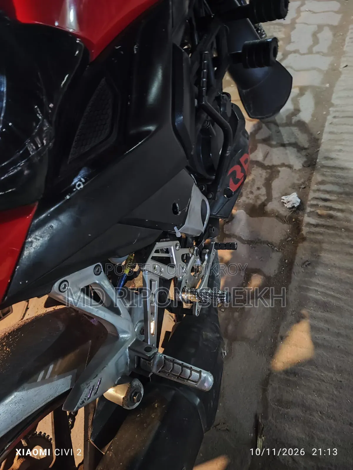 TVS 4v Footrest will be sold with clamp