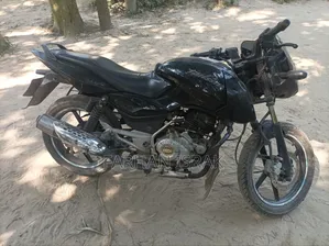 বাজাজ পালসার ১৫০ ২০১৩ কালো