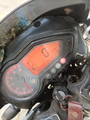 বাজাজ পালসার ১৫০ ২০১৩ কালো