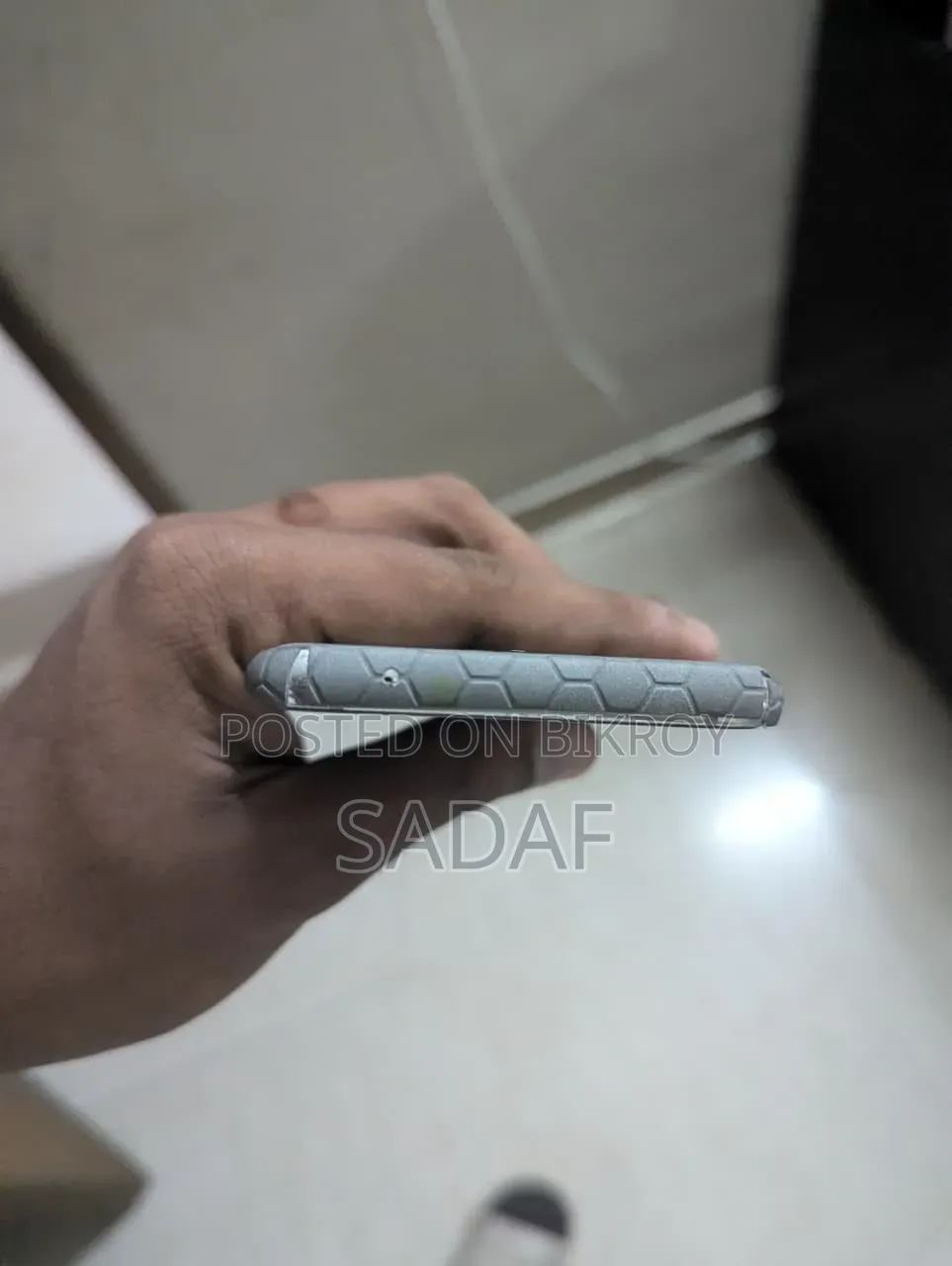 নতুন ওয়ানপ্লাস ৮ ১২৮ জিবি গোলাপি