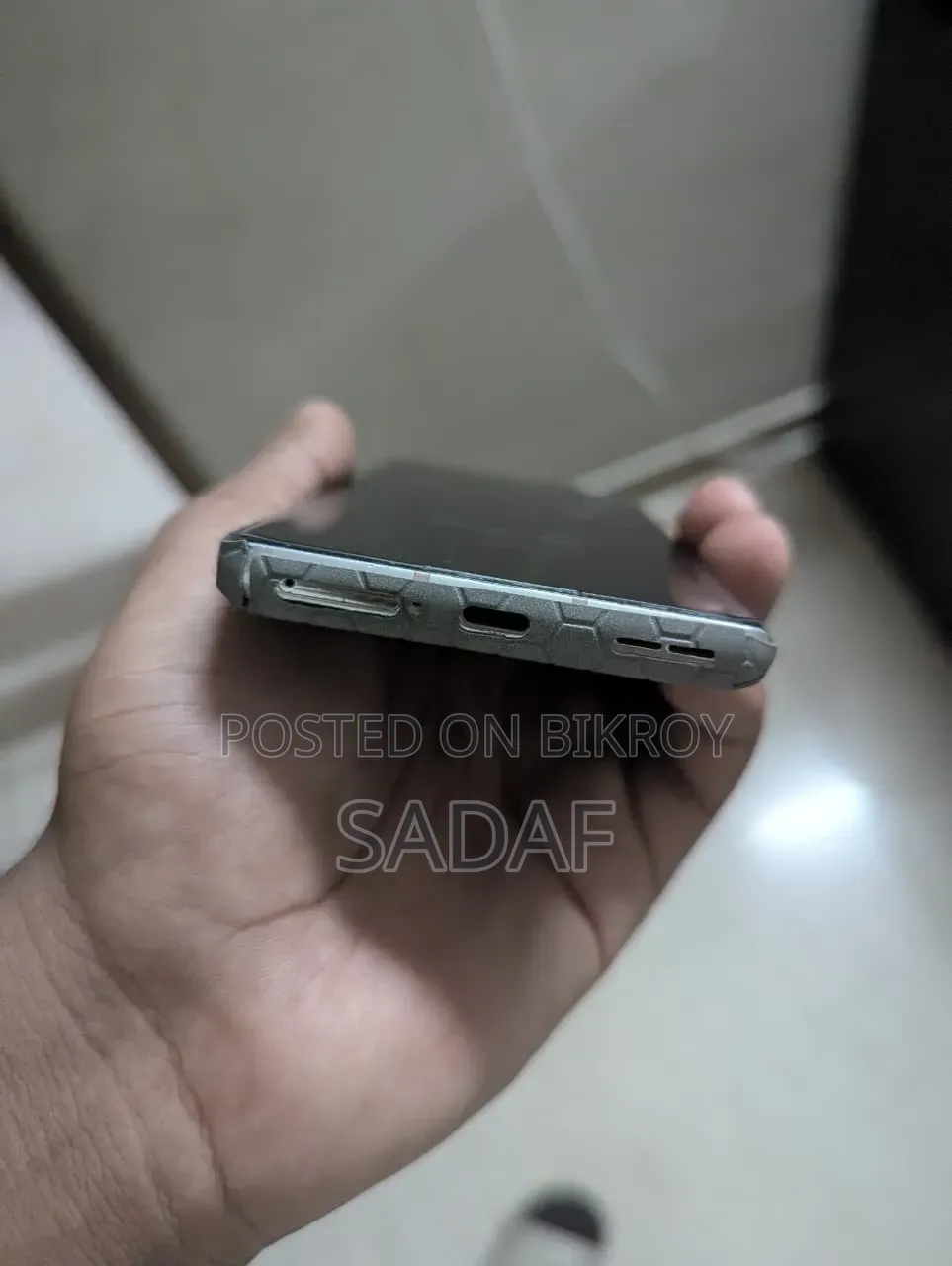 নতুন ওয়ানপ্লাস ৮ ১২৮ জিবি গোলাপি