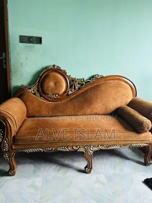 Divine Set Made of Teak Wood