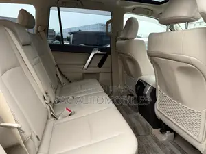 New Toyota Land Cruiser Prado 2.7 2023 Pearl