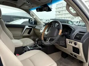 New Toyota Land Cruiser Prado 2.7 2023 Pearl