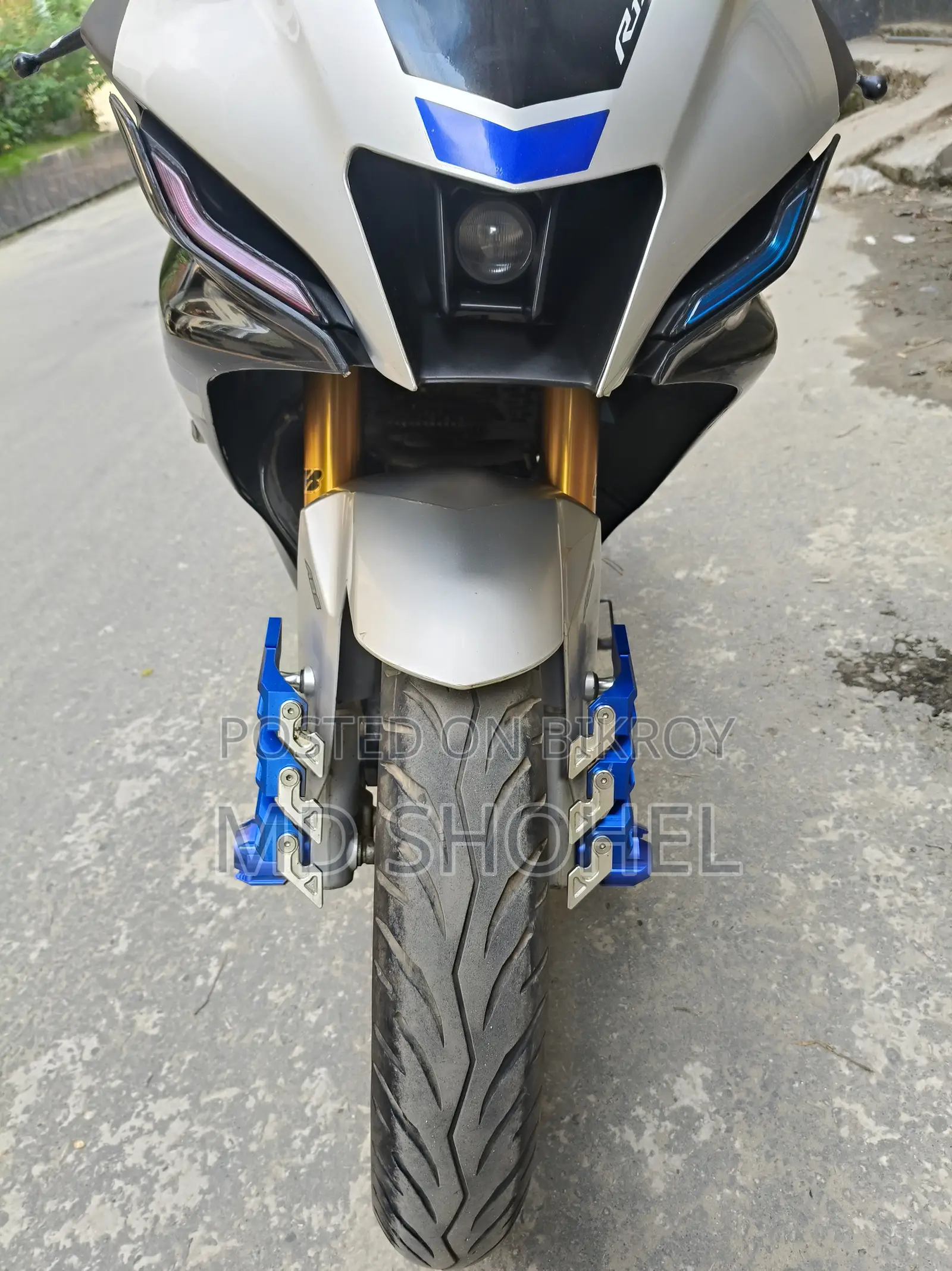ইয়ামাহা আর১৫এম ২০২২ গ্রে