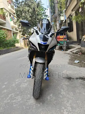 ইয়ামাহা আর১৫এম ২০২২ গ্রে