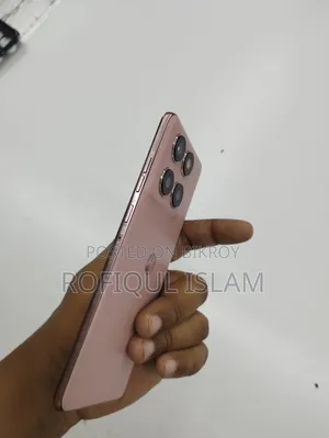 মোটরোহলা এজ ৫০ ফিউশন ২৫৬ জিবি গোলাপি