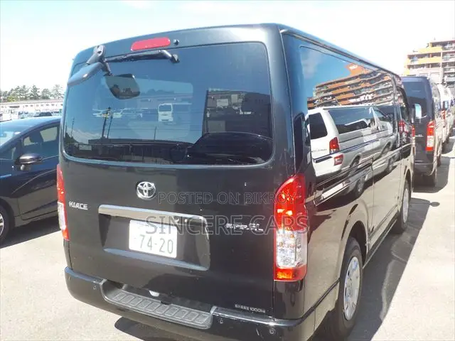 Toyota HiAce 2023 Black