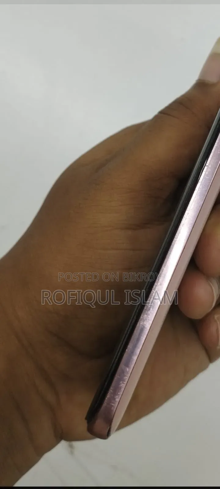মোটরোহলা এজ ৫০ ফিউশন ২৫৬ জিবি গোলাপি
