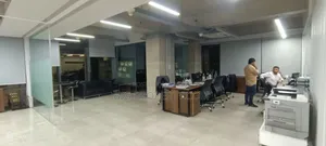 গুলশান ১ এ ভাড়ার জন্য বাণিজ্যিক স্থান