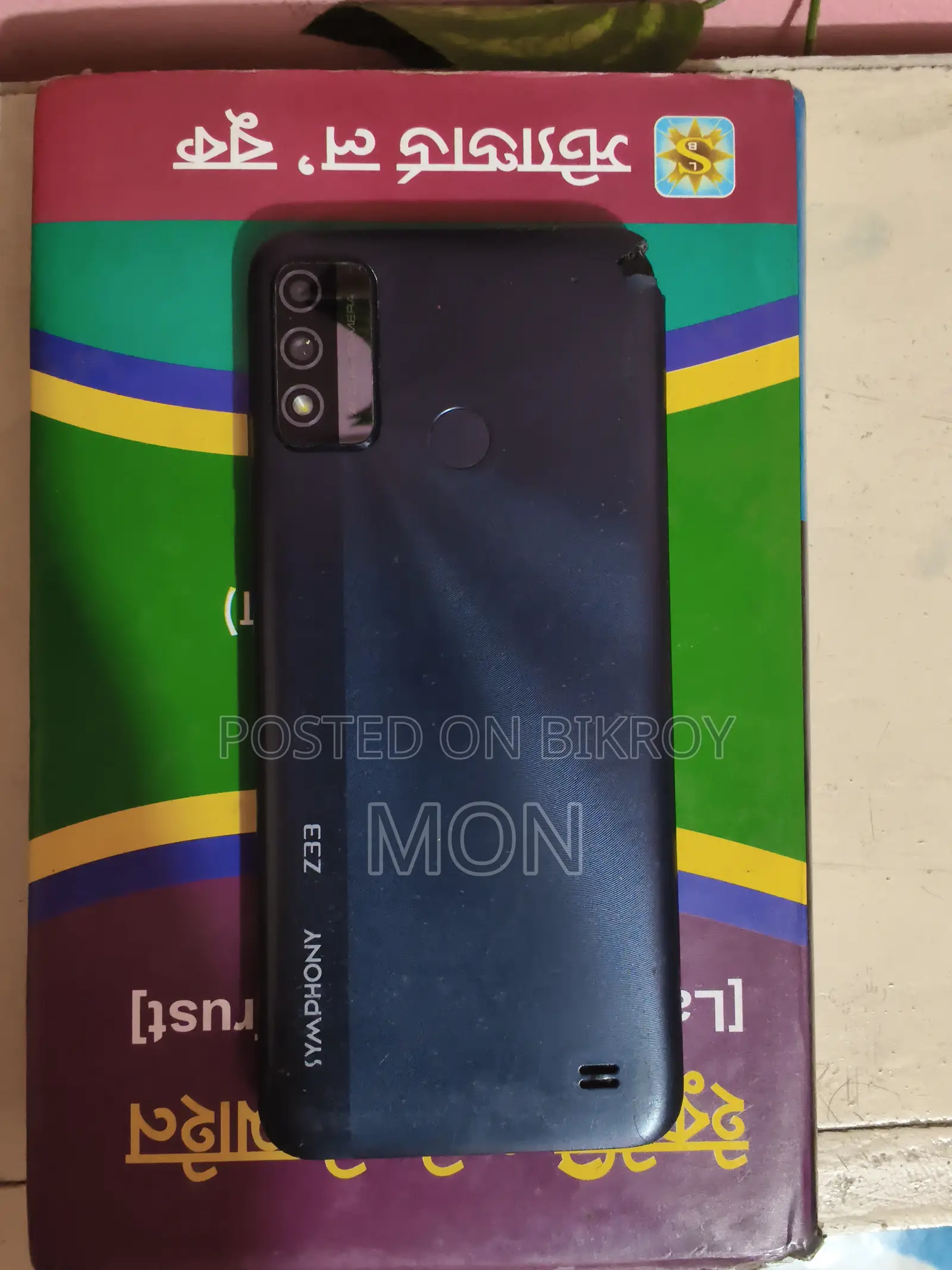 Symphony Z33 32 GB Black
