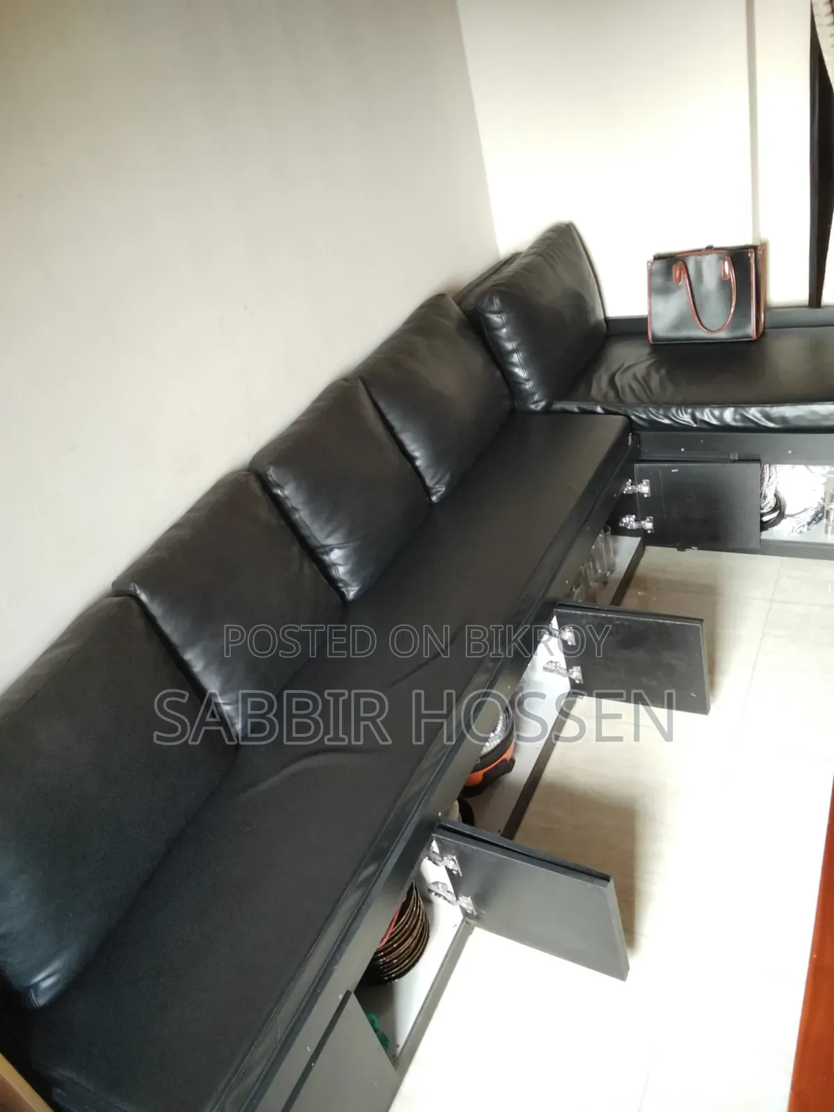 এল শেপ সোফা উইথ বিগ স্টোরেজ ইনসাইড