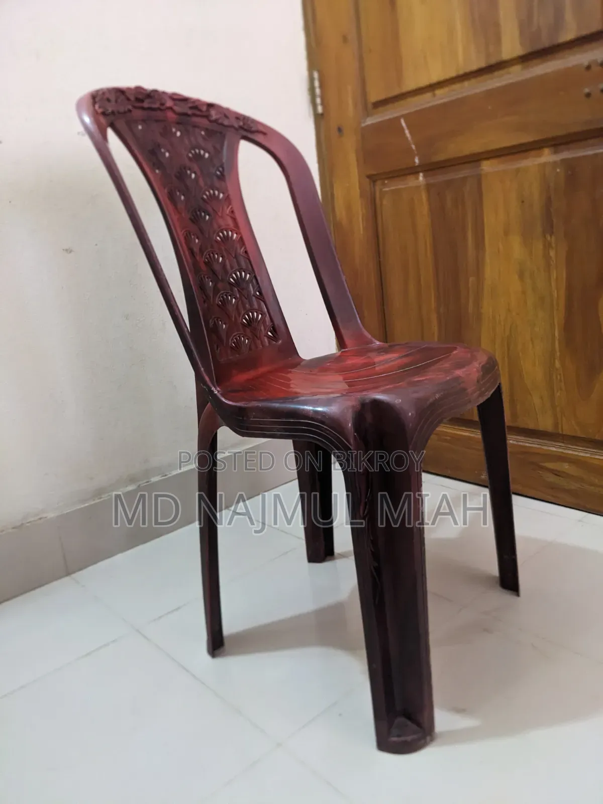 Sitting Chair