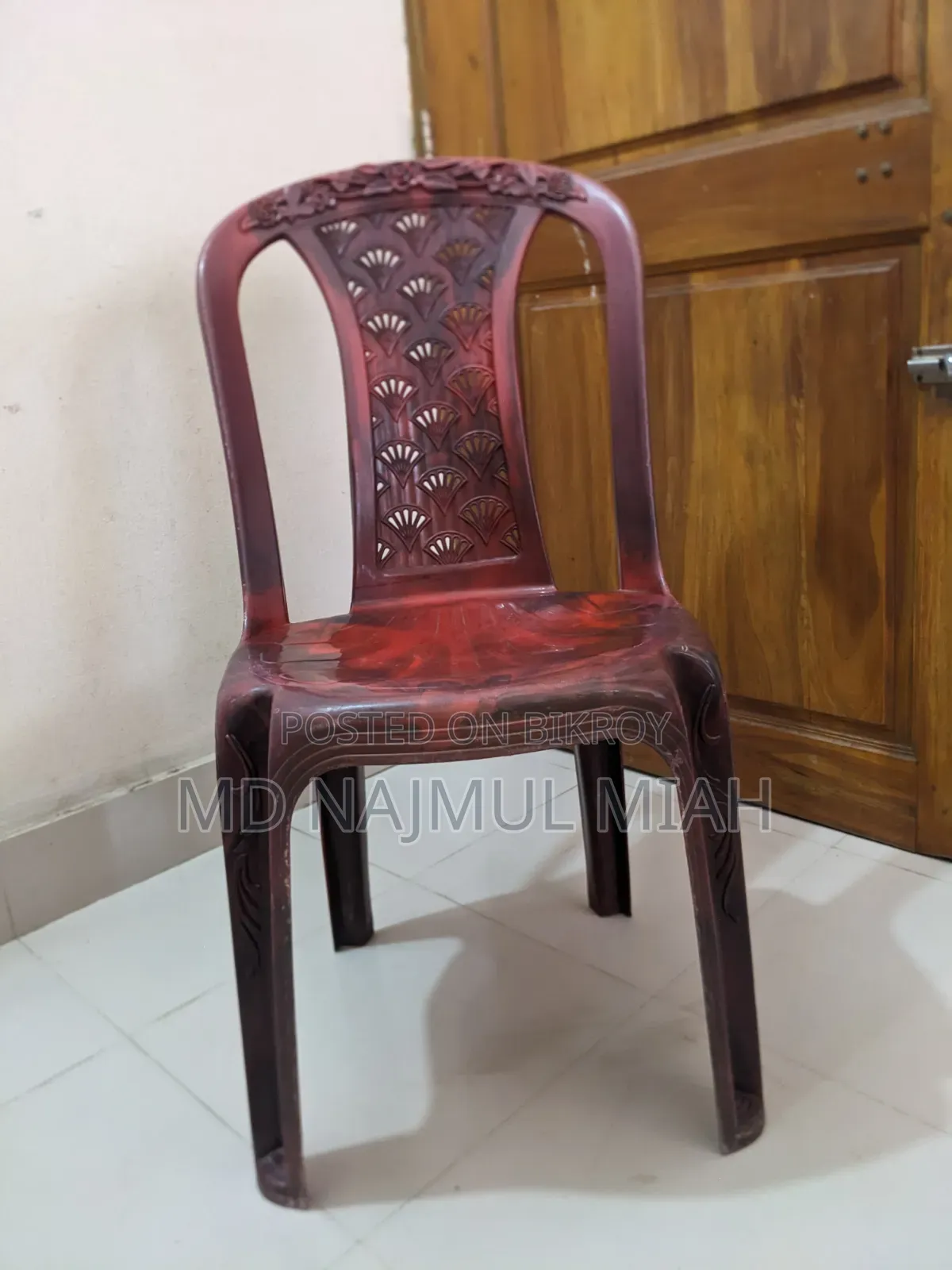 Sitting Chair