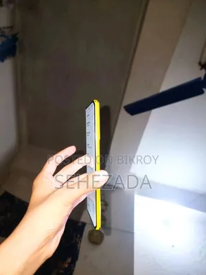 Motorola Moto G85 128 GB Yellow