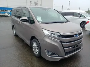 Toyota Noah 1.8 Front-Wheel Drive Hybrid (7-seater) 2021 Brown