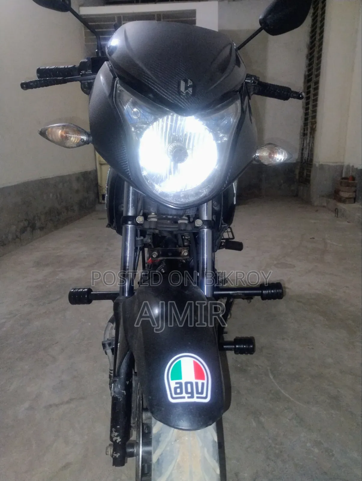 হিরো ইগনিটর ২০২২ কালো