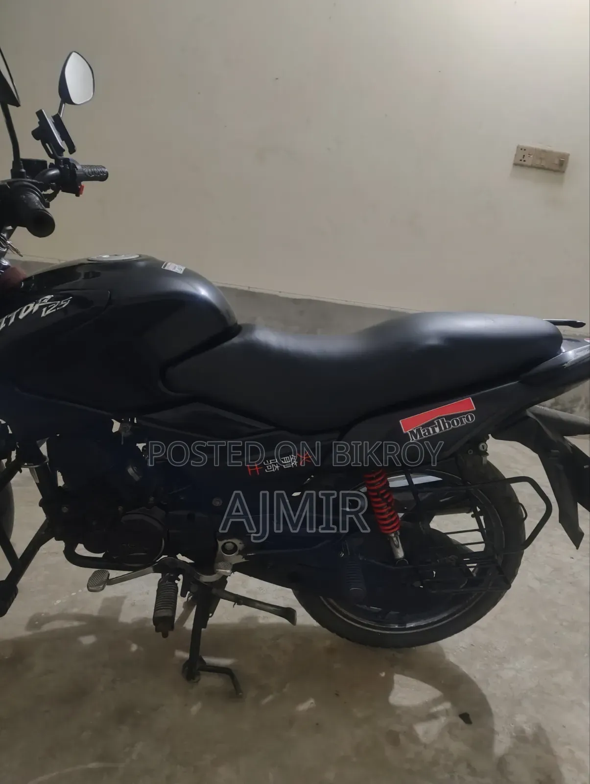 হিরো ইগনিটর ২০২২ কালো