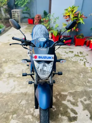 সুজুকি জিক্সার ২০২৪ ব্লু