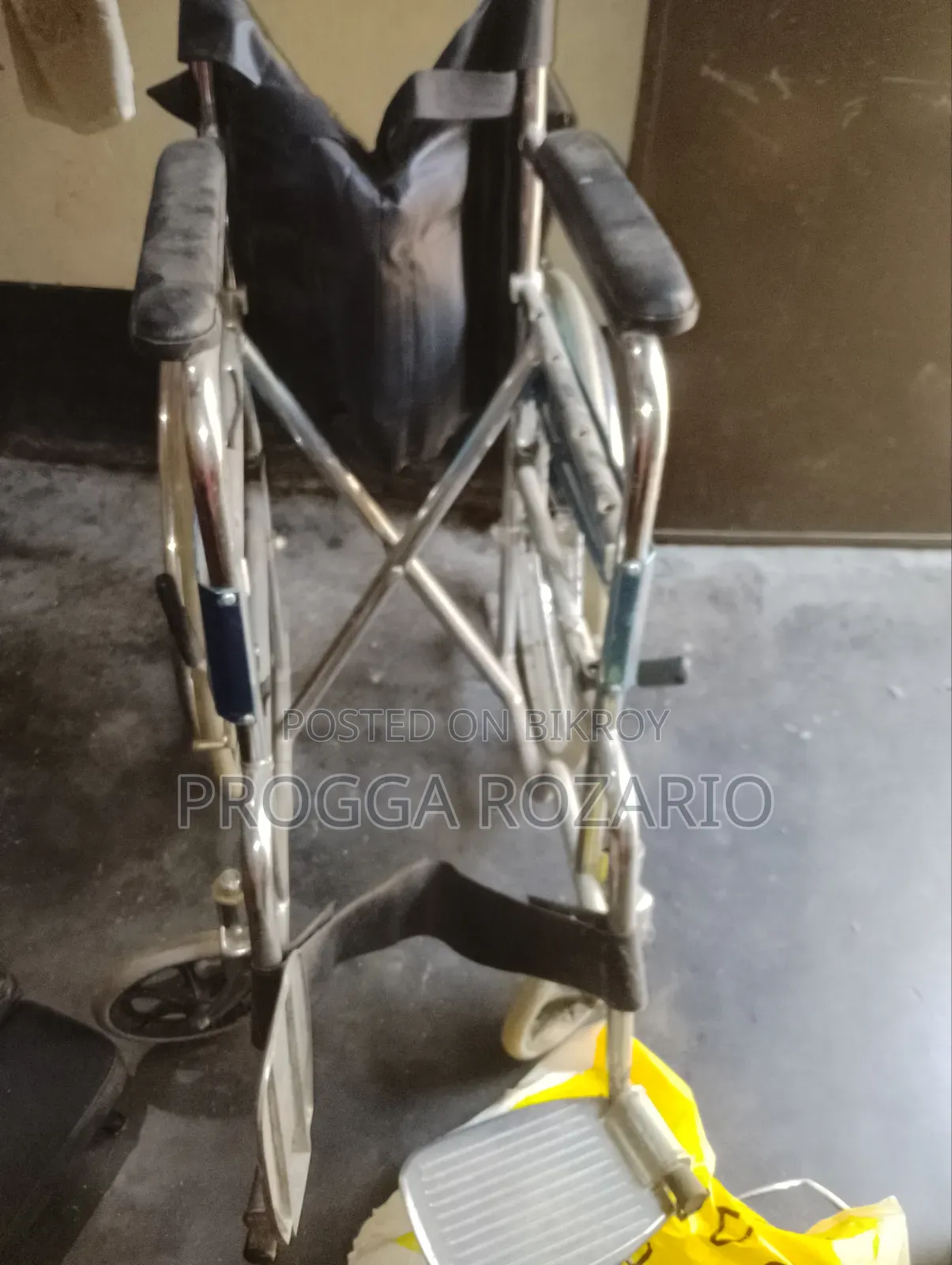 A wheelchair used for fifteen days is for sale