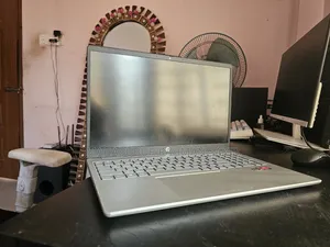 Laptop HP 15 8GB AMD Ryzen 5 SSD 512GB