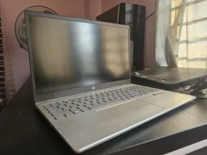 Laptop HP 15 8GB AMD Ryzen 5 SSD 512GB