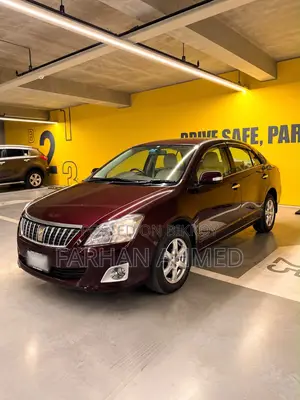 টয়োটা প্রমিও ১.৫ এফডব্লিউডি ২০১১ মেরুন