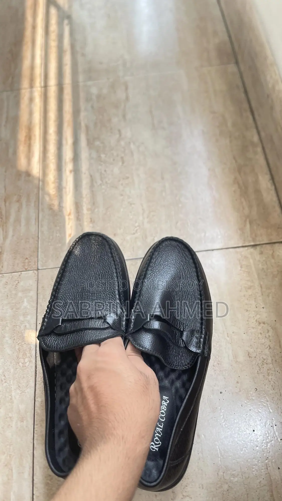 ভারত থেকে আনা লোফার জুতো