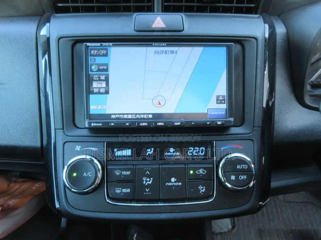 Toyota Axio 2021 Silver