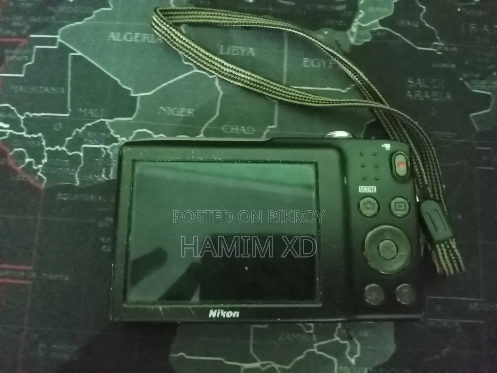 Nikon COOLPIX S3300 (Y2K Vintage Digicam)