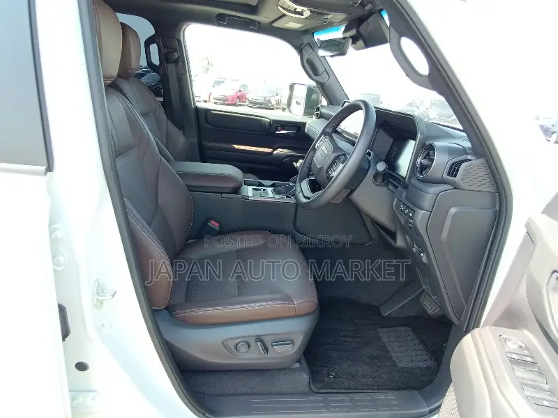 Toyota Land Cruiser 2026 Pearl