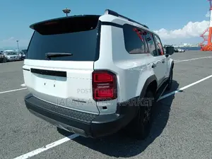 Toyota Land Cruiser 2026 Pearl