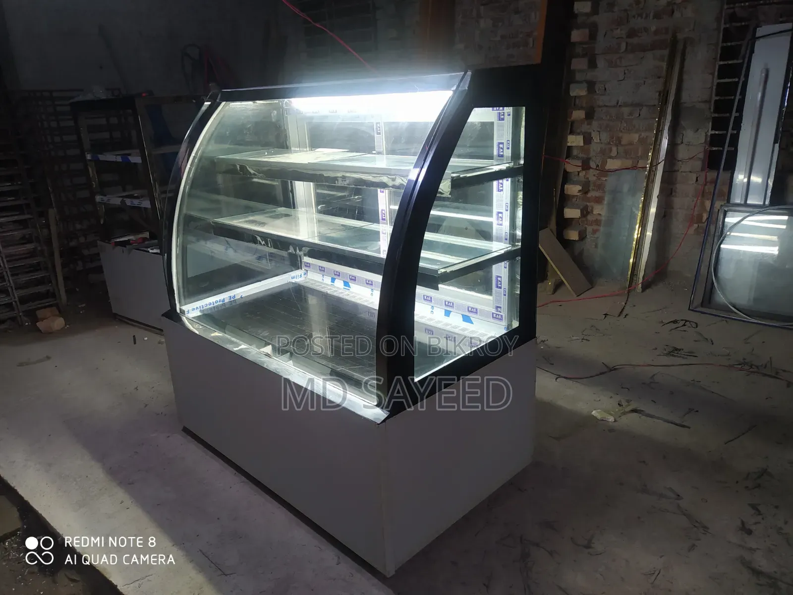 Cake cabinet fridge bend glass will be sold