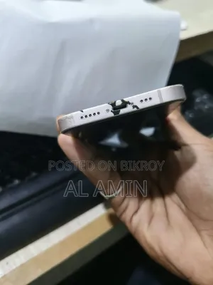 অ্যাপল আইফোন ১৩ ২৫৬ জিবি হোয়াইট